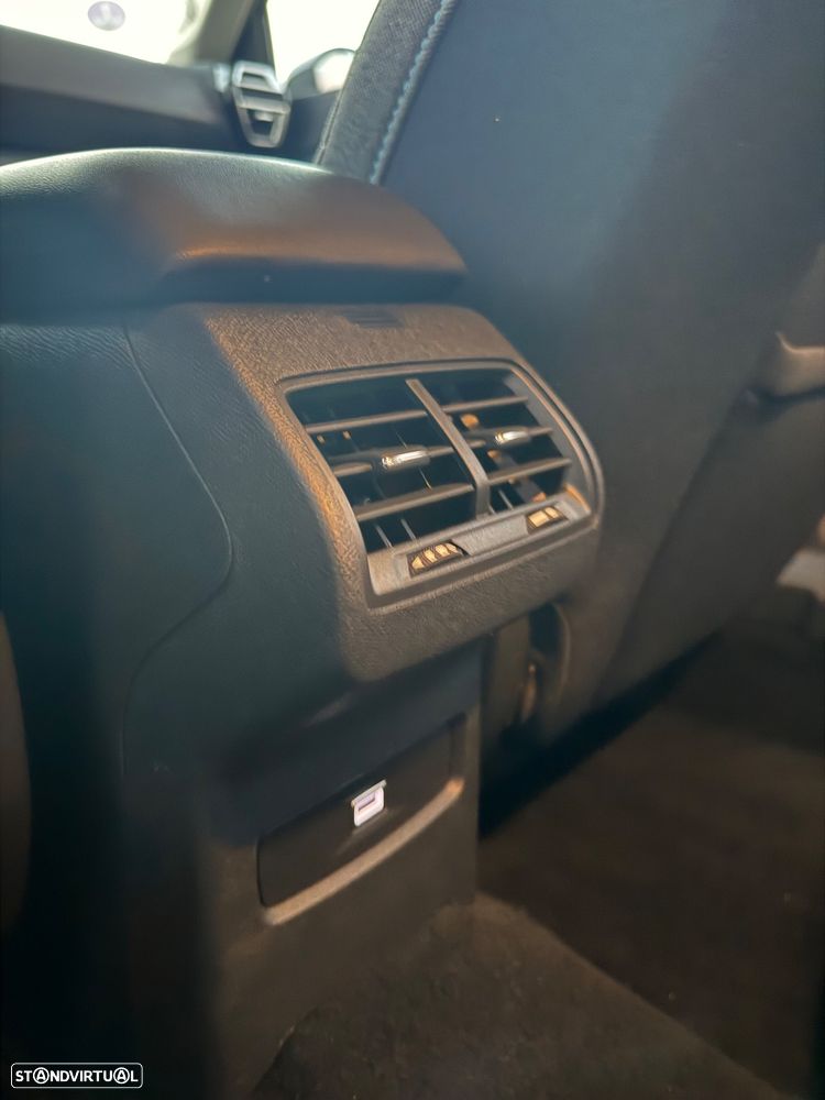 Citroën C4 PureTech 130 Stop&Start SHINE - 27