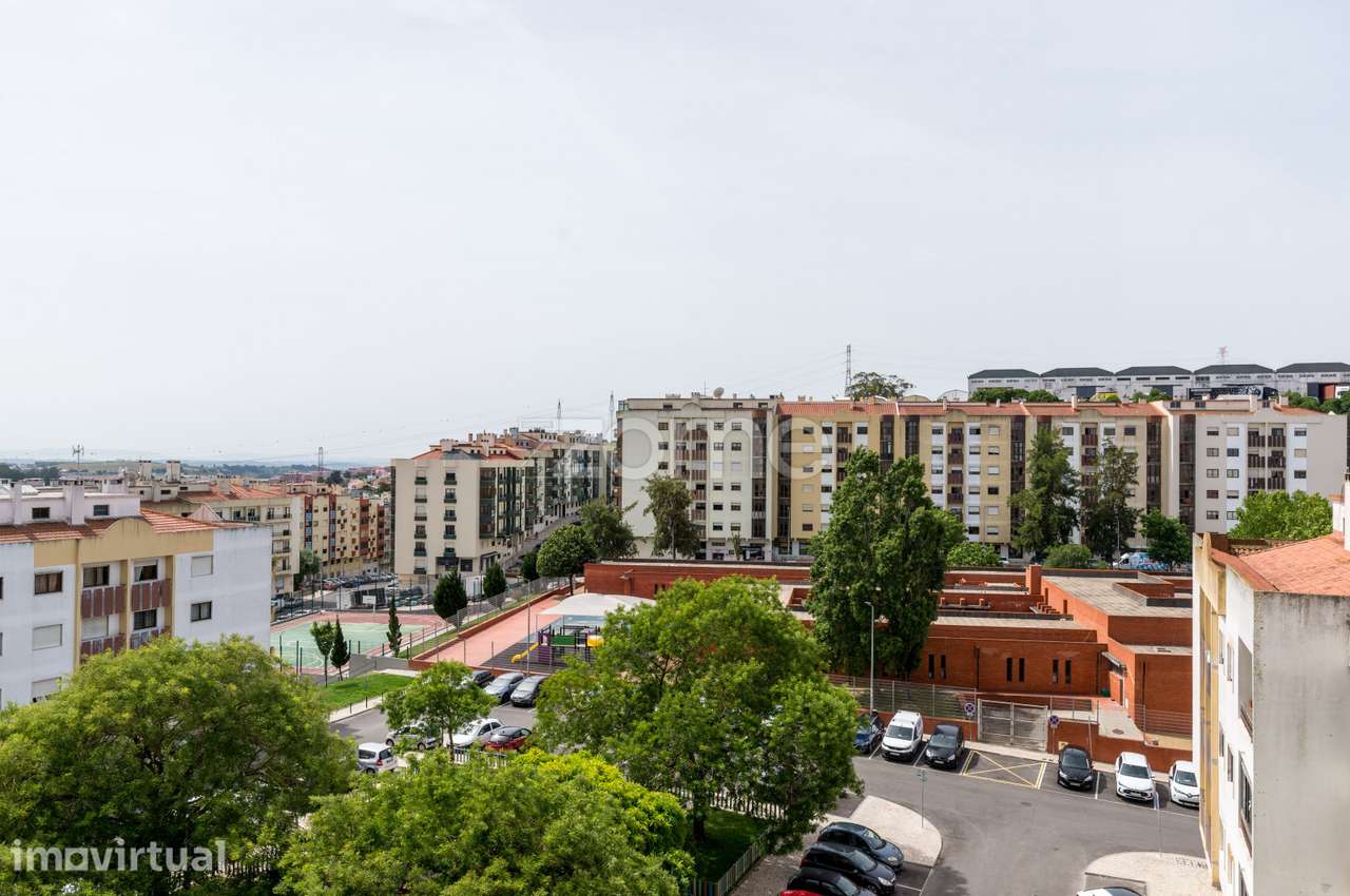 Apartamento T2 em Casal do Cotão - Cacém - Grande imagem: 2/22