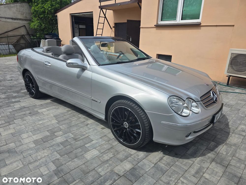 Mercedes-Benz CLK - 8