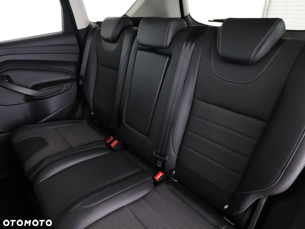 Ford Kuga 2.0 TDCi 4x2 Titanium - 18