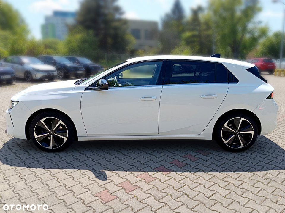 Opel Astra VI 1.2 T Elegance S&S - 4