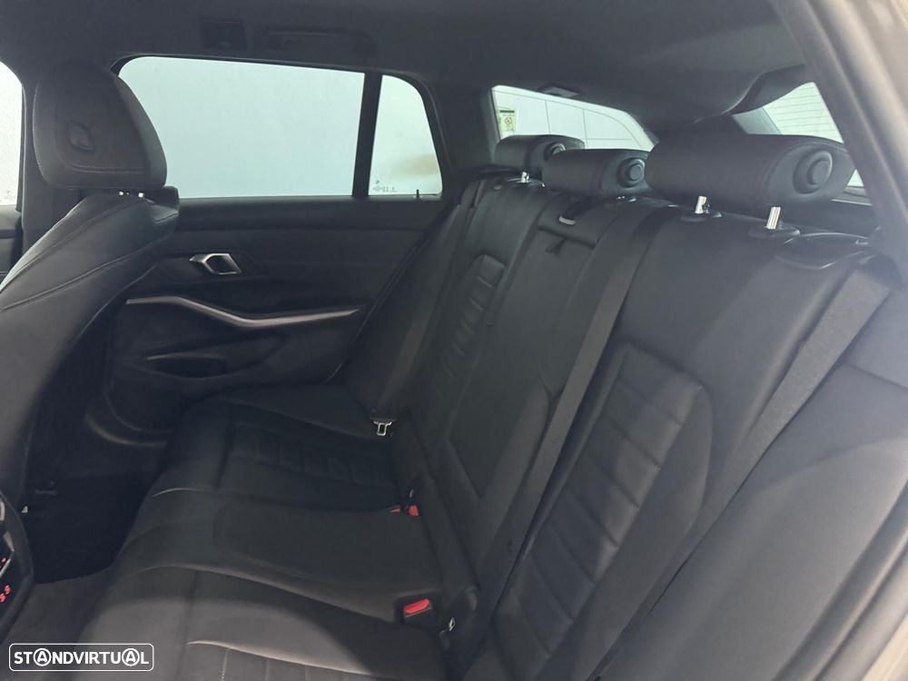 BMW 320 d Pack M Auto - 12