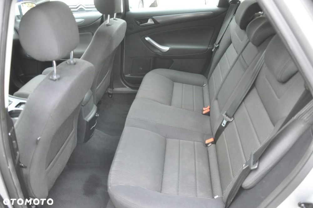 Ford Mondeo 2.0 EcoBoost Titanium - 10