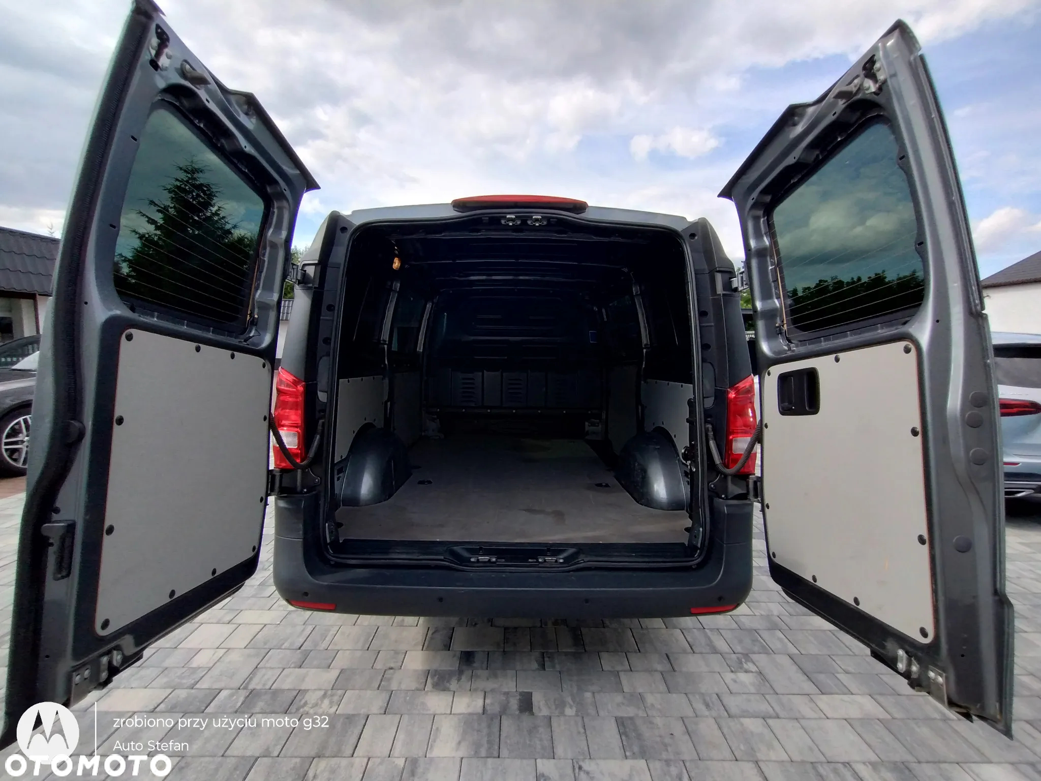 Mercedes-Benz VITO - 21