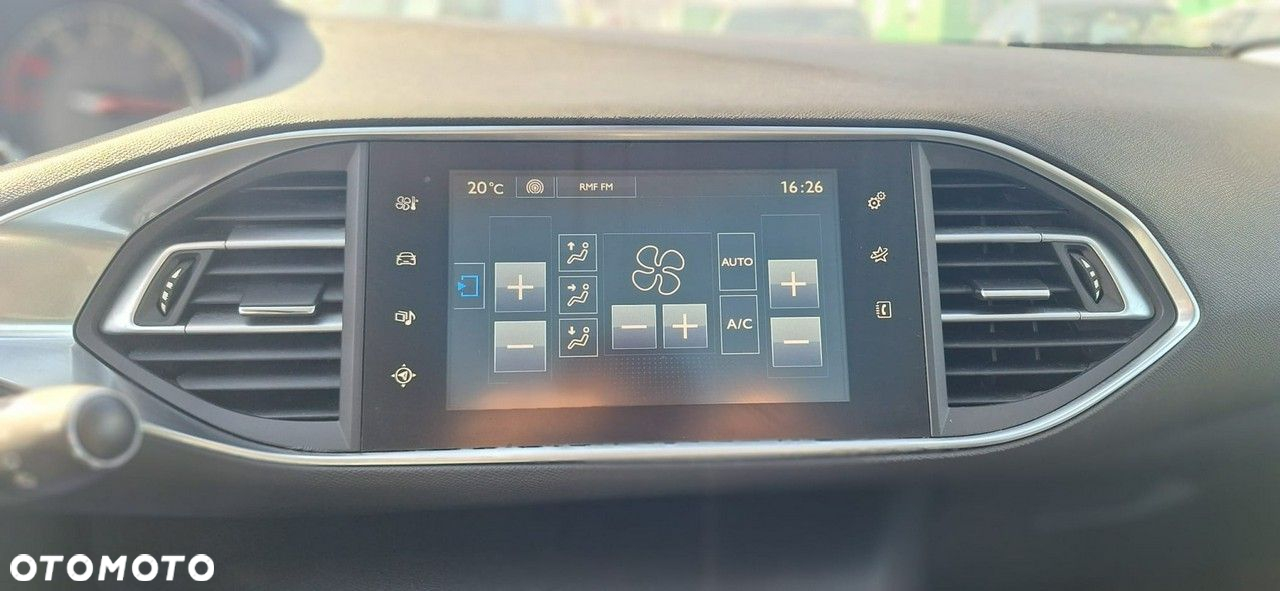 Peugeot 308 - 14