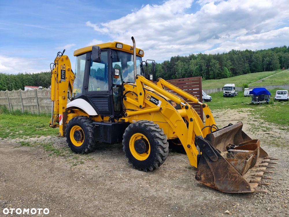 JCB 2CX - 7