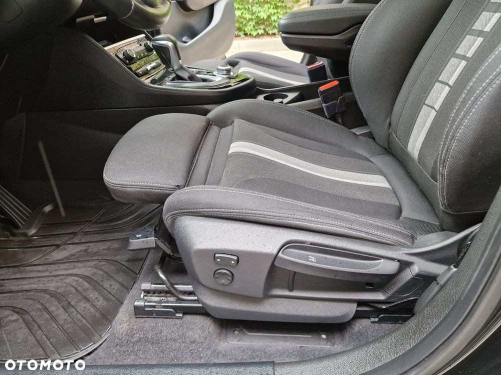 BMW Seria 2 218d Sport-Aut Advantage - 21