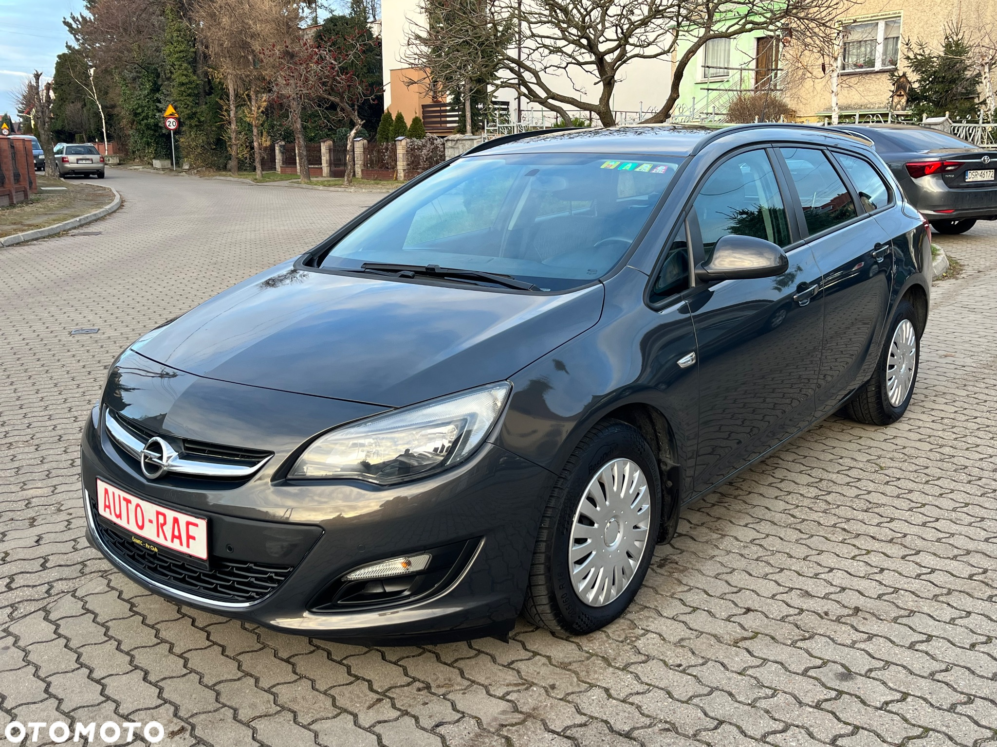 Opel Astra GTC 1.4 Turbo - 13