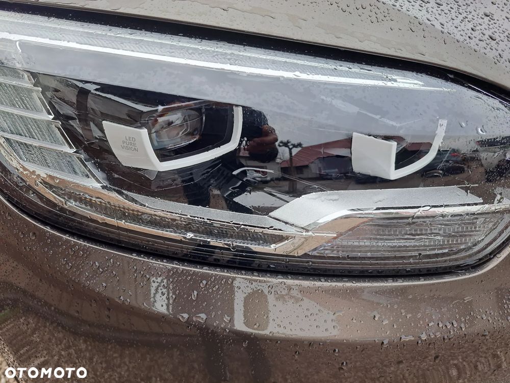 Renault Grand Scenic - 21