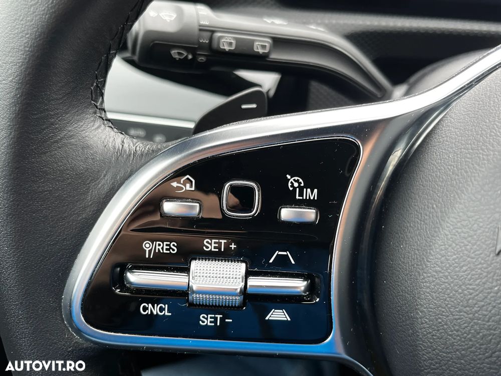 Mercedes-Benz A 250 e 8G-DCT - 15