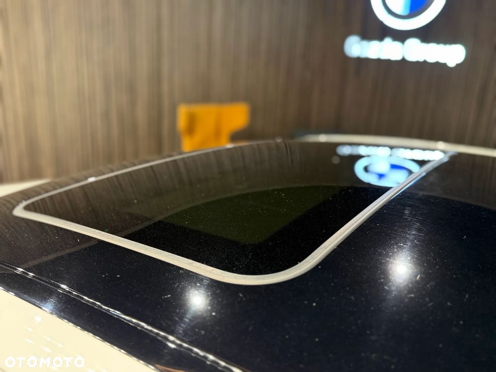 BMW Seria 3 330i M Sport - 18