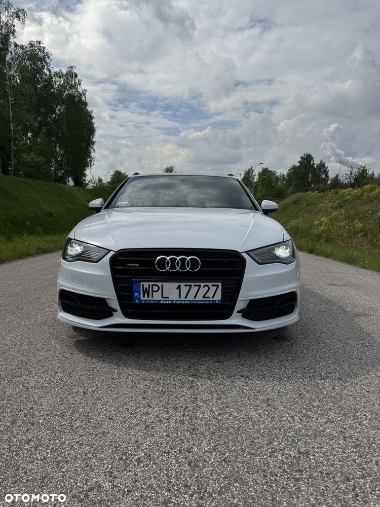 Audi A3 Sportback 2.0 TDI (clean diesel) quattro S tronic S line Sportpaket - 4