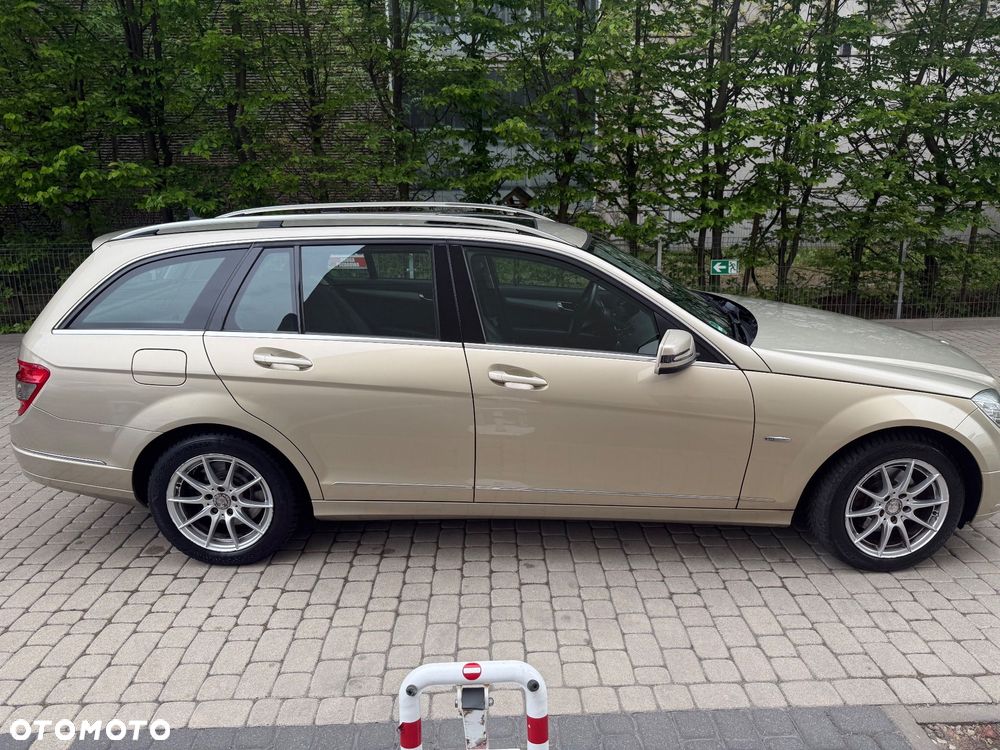 Mercedes-Benz Klasa C 250 (BlueEFFICIENCY) 7G-TRONIC Avantgarde - 8