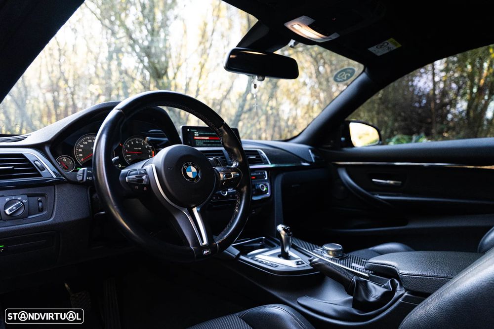 BMW M4 Coupe DKG Competition - 35