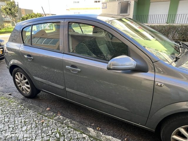 Opel Astra 1.3 CDTi Cosmo - 4