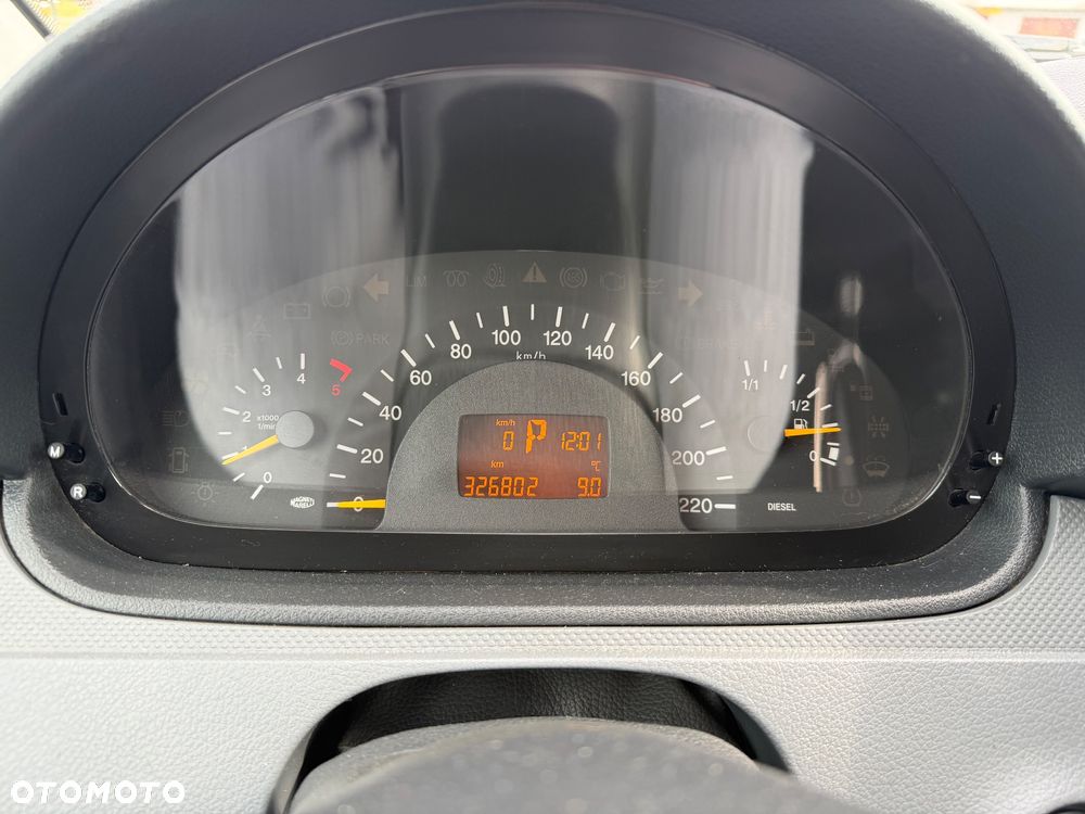 Mercedes-Benz Vito - 13