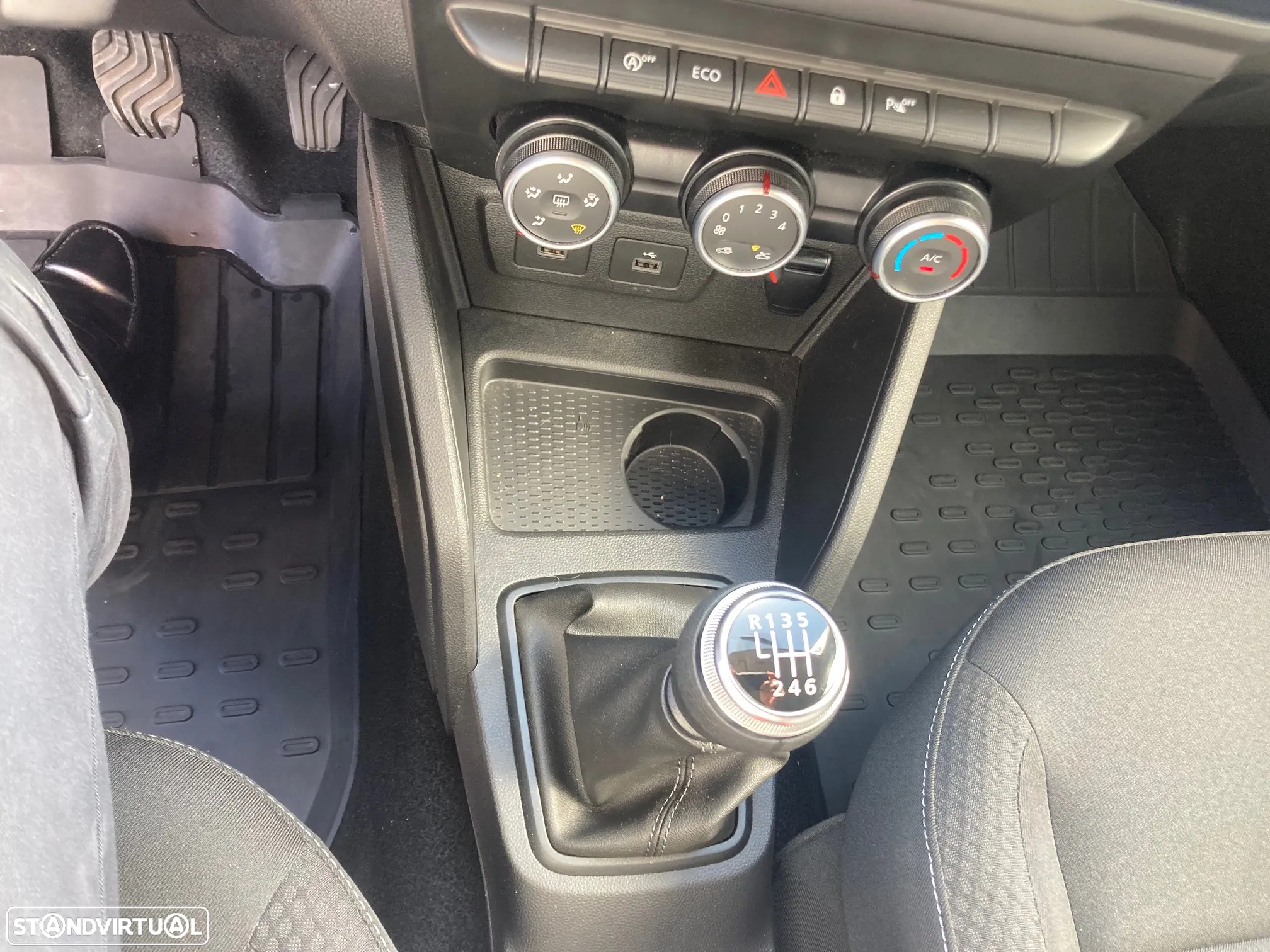 Dacia Duster 1.5 Blue dCi Expression - 13