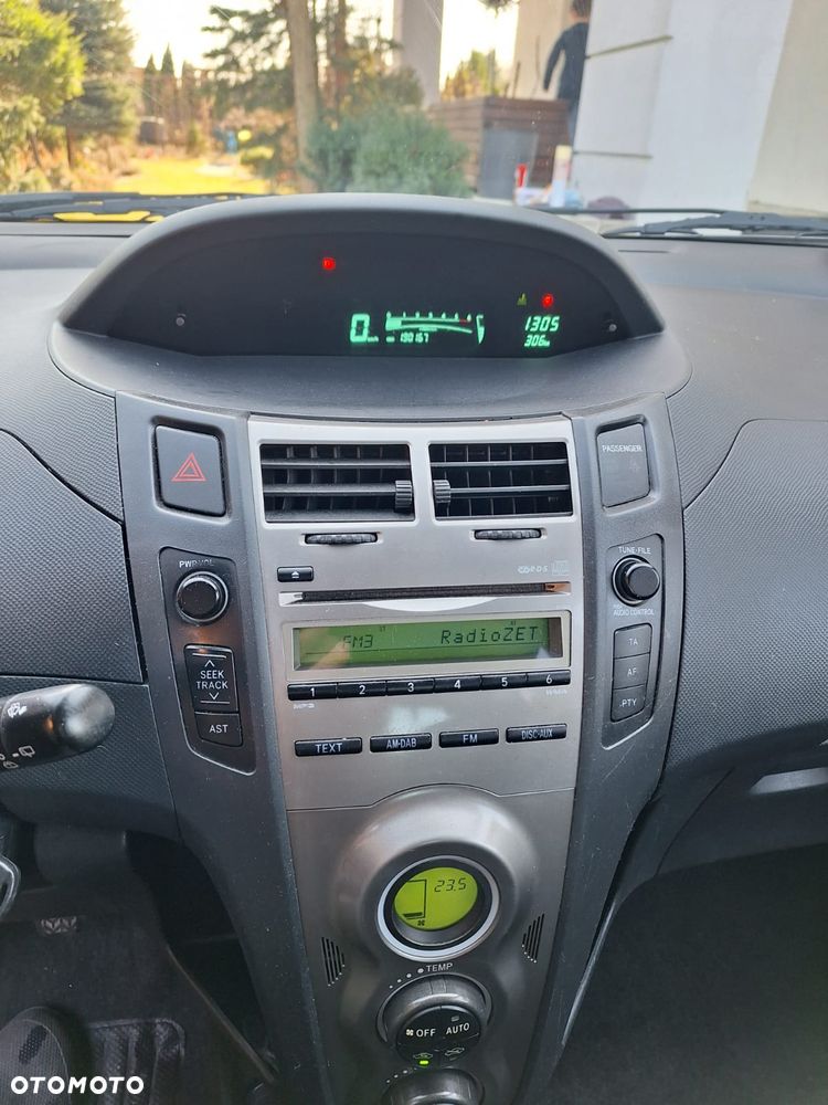 Toyota Yaris 1.4 D-4D Luna A/C - 8