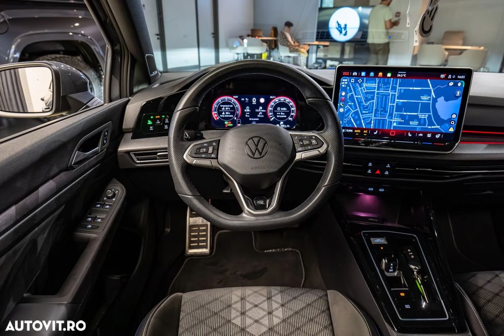 Volkswagen Golf - 14