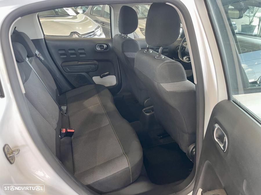 Citroën C3 1.2 PureTech Shine - 23