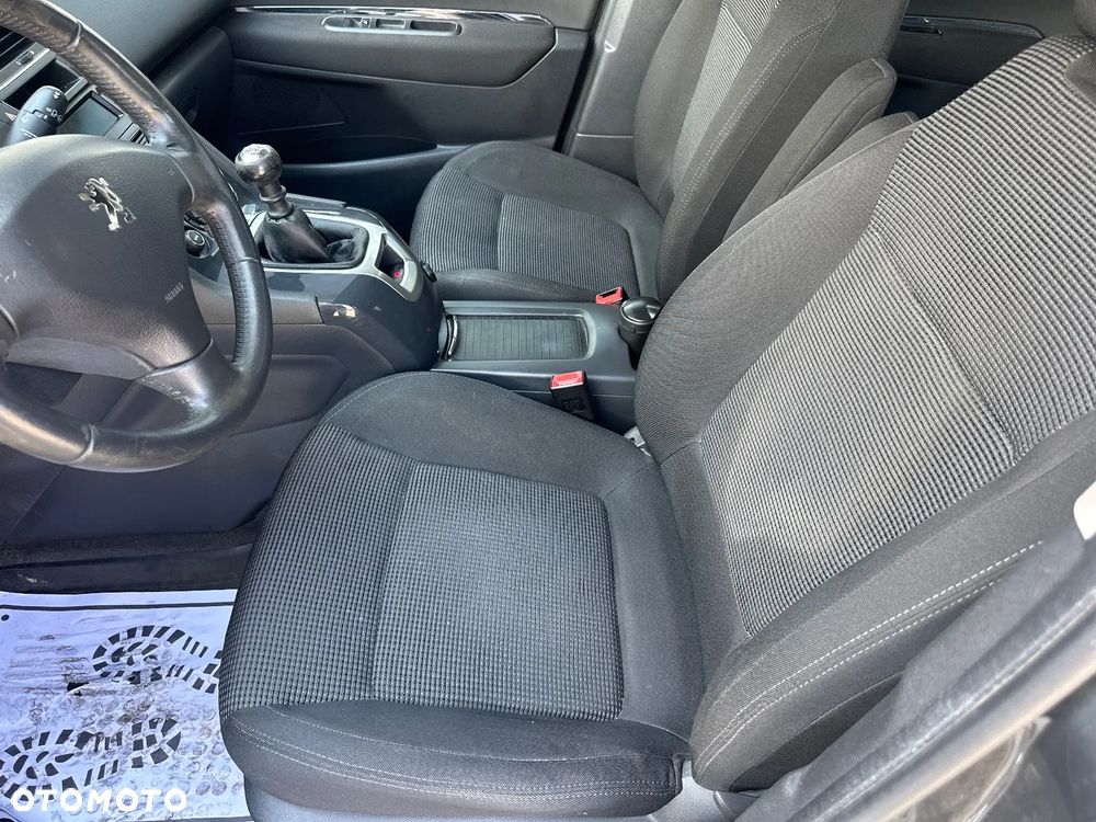 Peugeot 5008 1.6 HDi Premium - 19