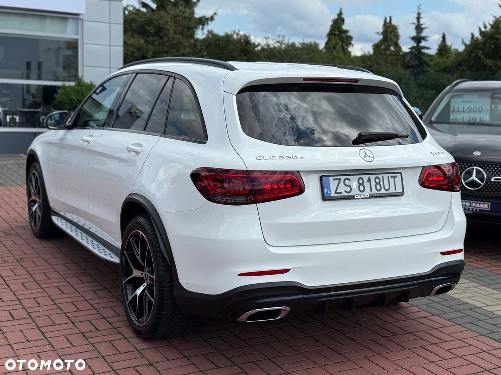 Mercedes-Benz GLC 220 d 4Matic 9G-TRONIC AMG Line Plus - 7