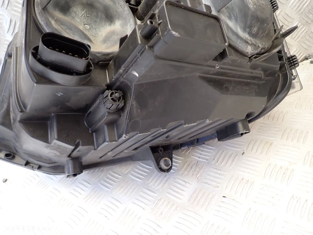 LAMPA LEWY / PRAWY PRZÓD VW T5  7E1941015C / 7E1941016C - 15