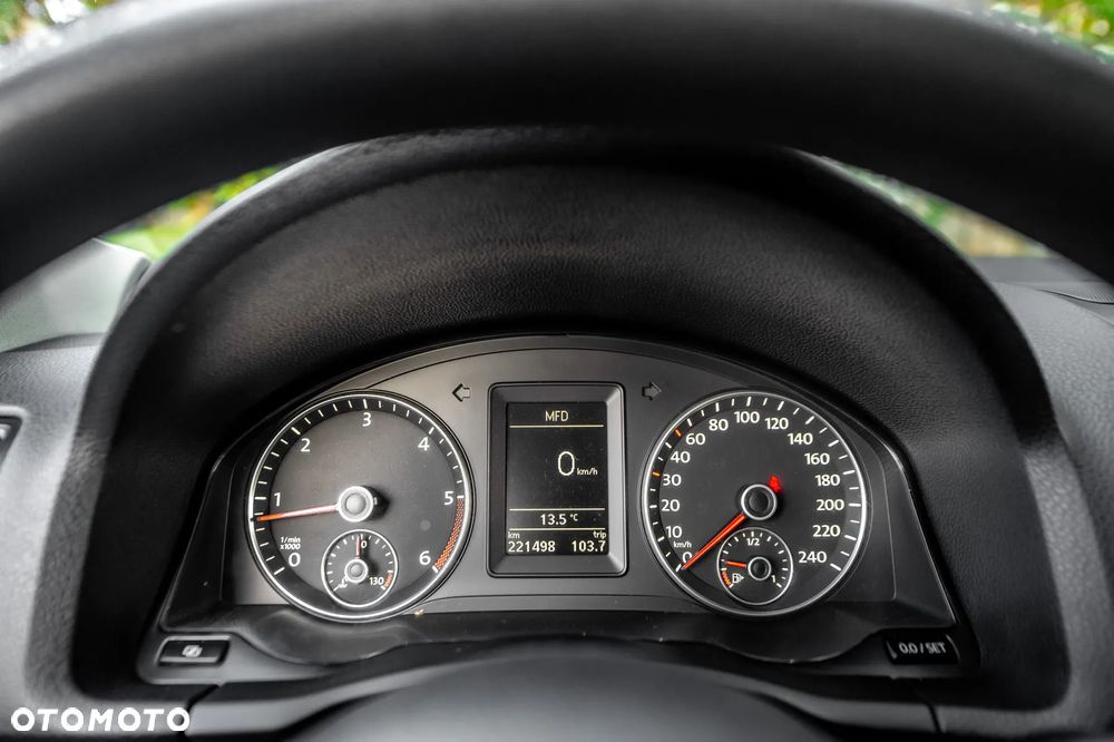 Volkswagen Jetta 1.6 TDI DPF Trendline - 20