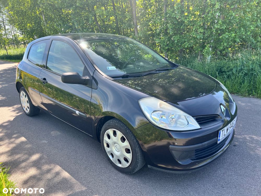 Renault Clio - 2