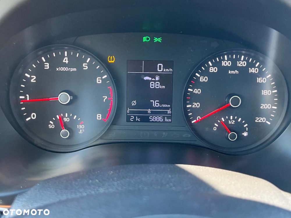 Kia Rio 1.2 M - 8