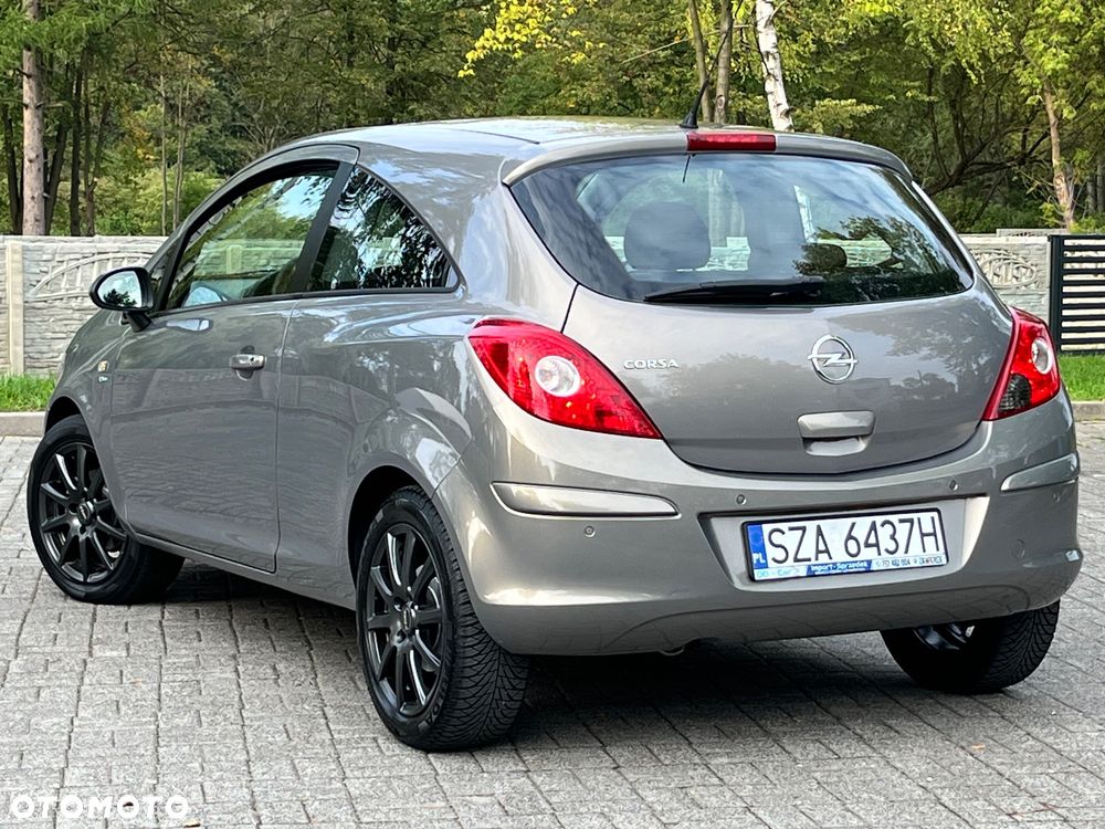 Opel Corsa 1.4 16V Active - 11