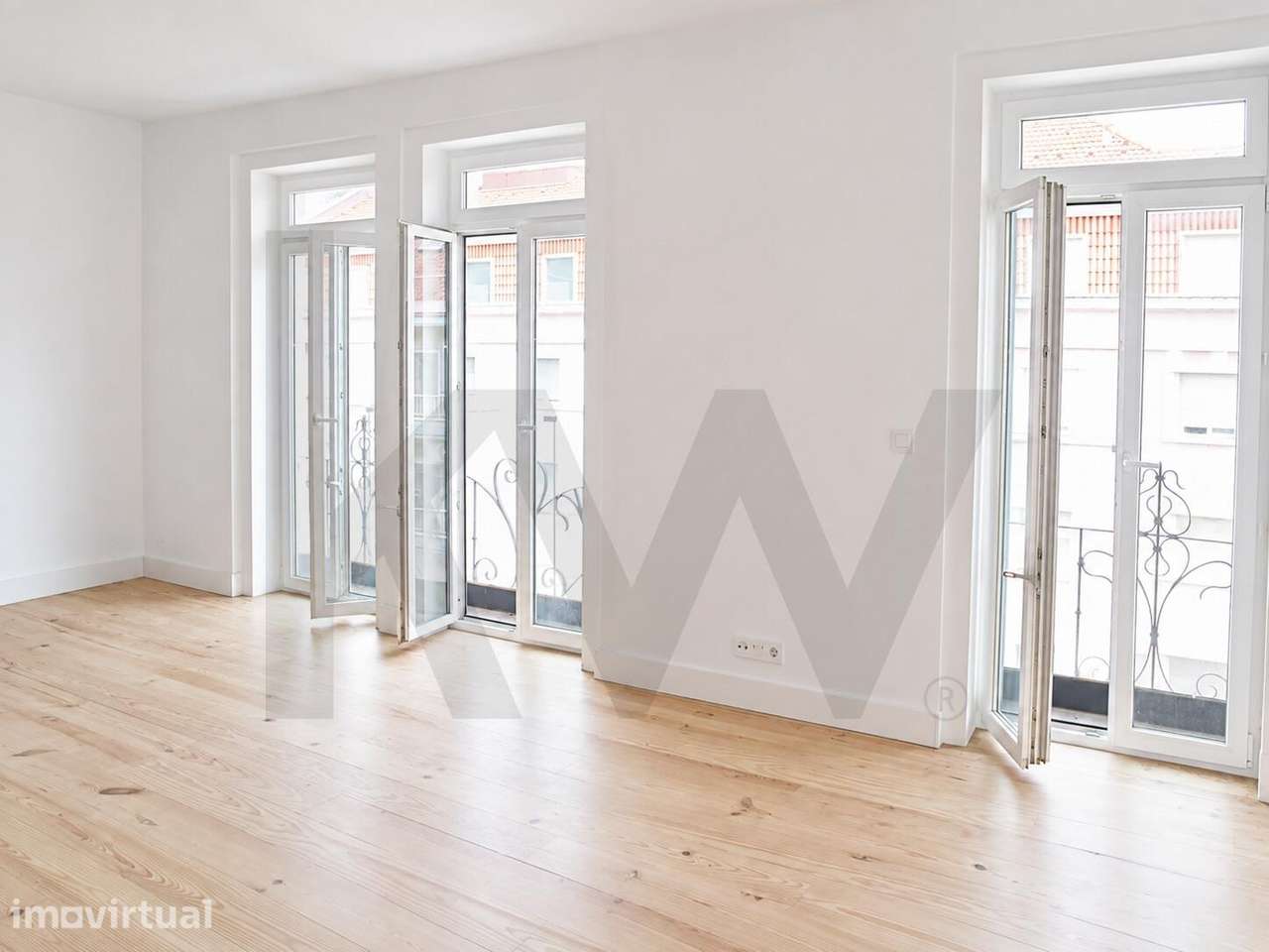 Avenidas Novas | T2+2 Duplex com 200m2, em prédio reabilitado junto ao - Grande imagem: 3/41