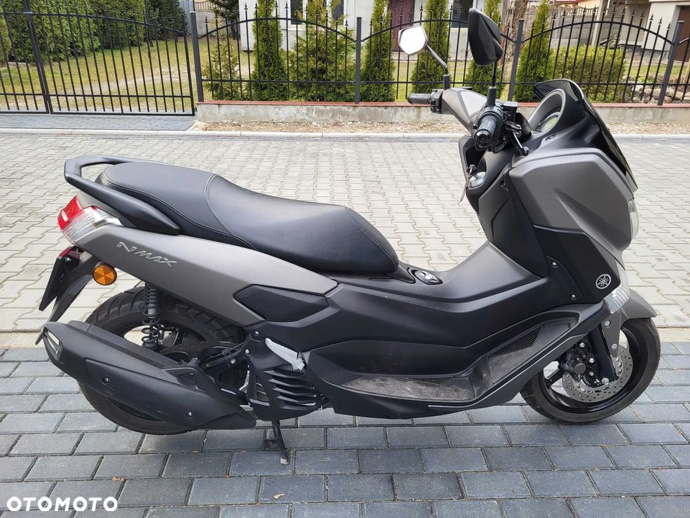 Yamaha NMAX - 4
