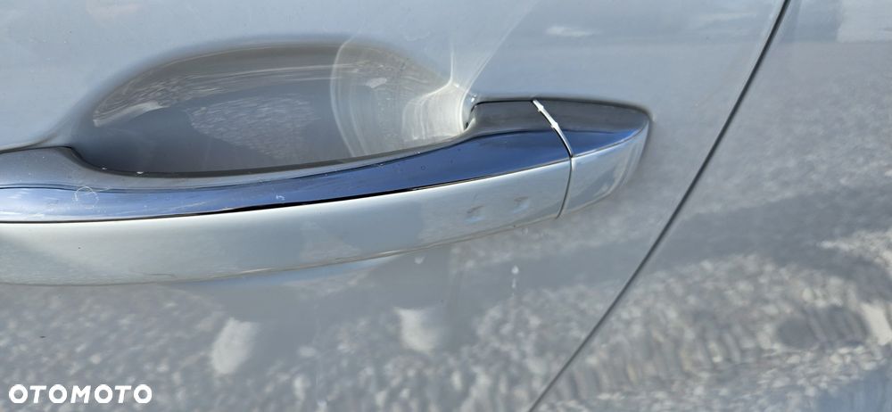 Renault Scenic BLUE dCi 120 EDC BUSINESS EDITION - 18