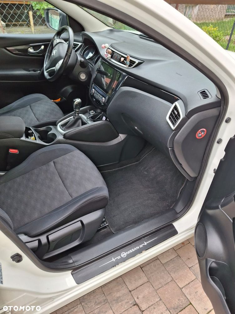 Nissan Qashqai 1.2 DIG-T Visia EU6 - 11