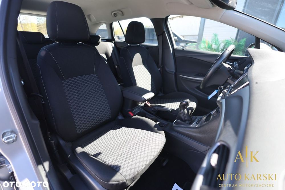 Opel Astra - 37