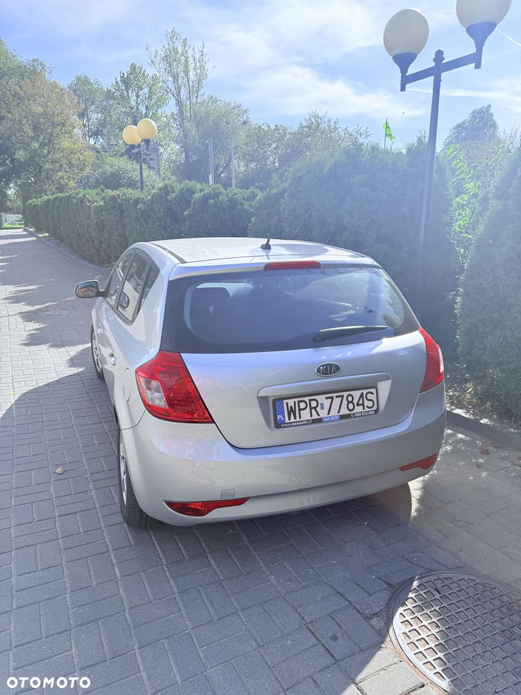 Kia Ceed - 3