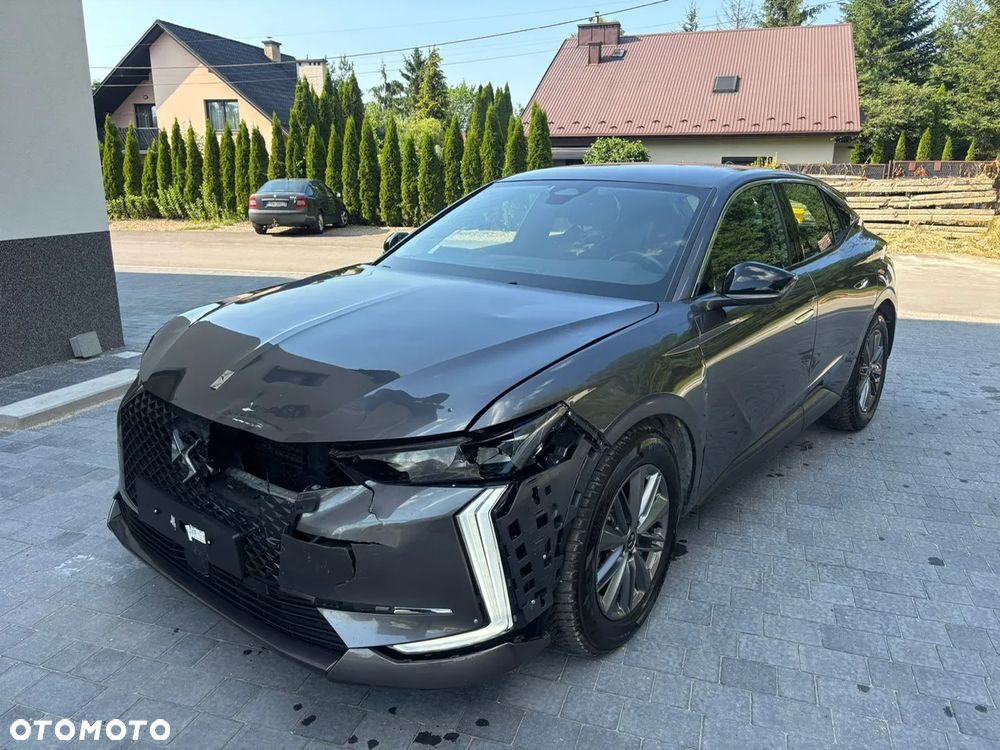 DS Automobiles DS 4 1.5 BlueHDi Bastille + - 2