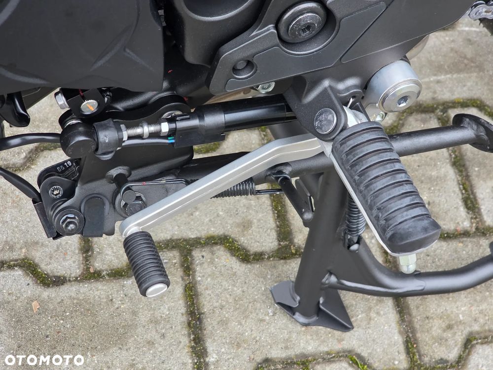Kawasaki Versys 1000 - 9
