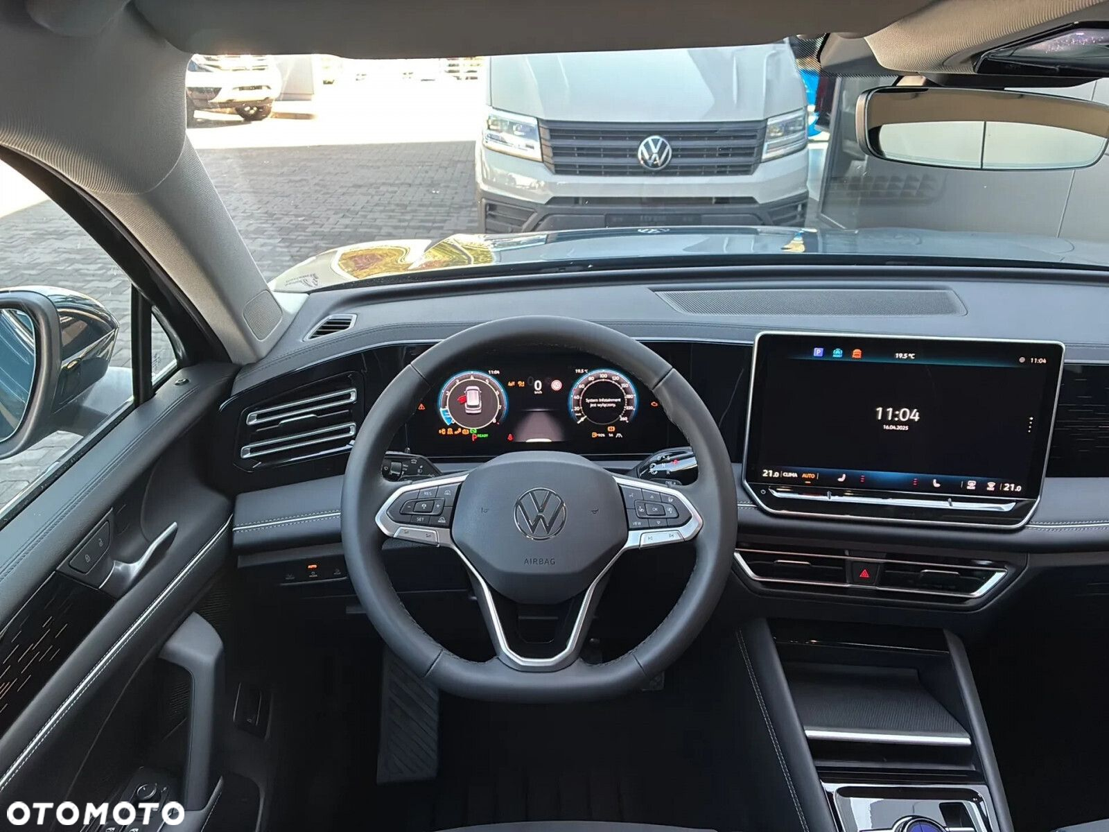 Volkswagen Tiguan - 13