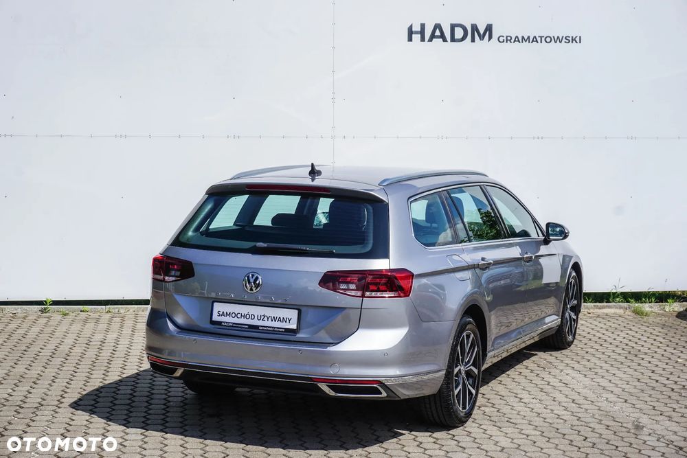 Volkswagen Passat 1.5 TSI EVO Elegance DSG - 8