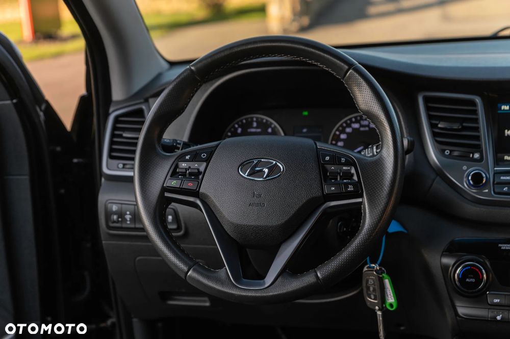 Hyundai Tucson blue 1.7 CRDi 2WD Style - 22