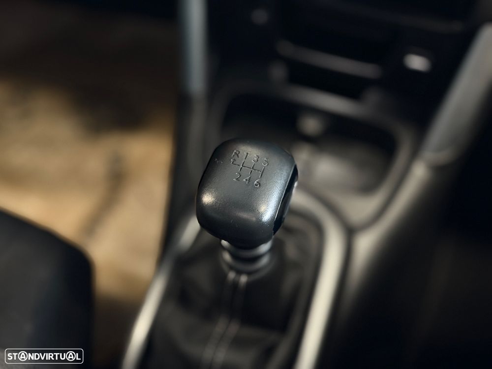 Citroën C3 Aircross BlueHDI 100 Stop & Start Shine - 26