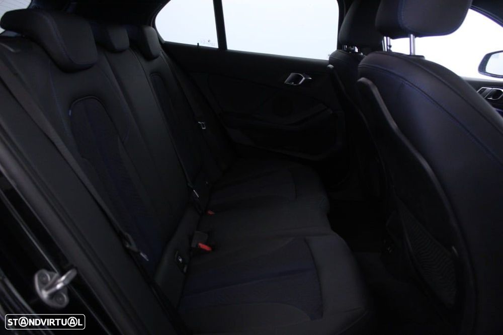 BMW 116 d Pack Desportivo M Auto - 15