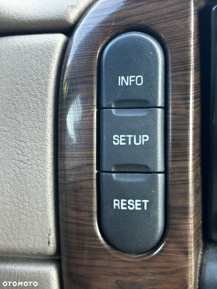 Ford Explorer 4.6 - 27