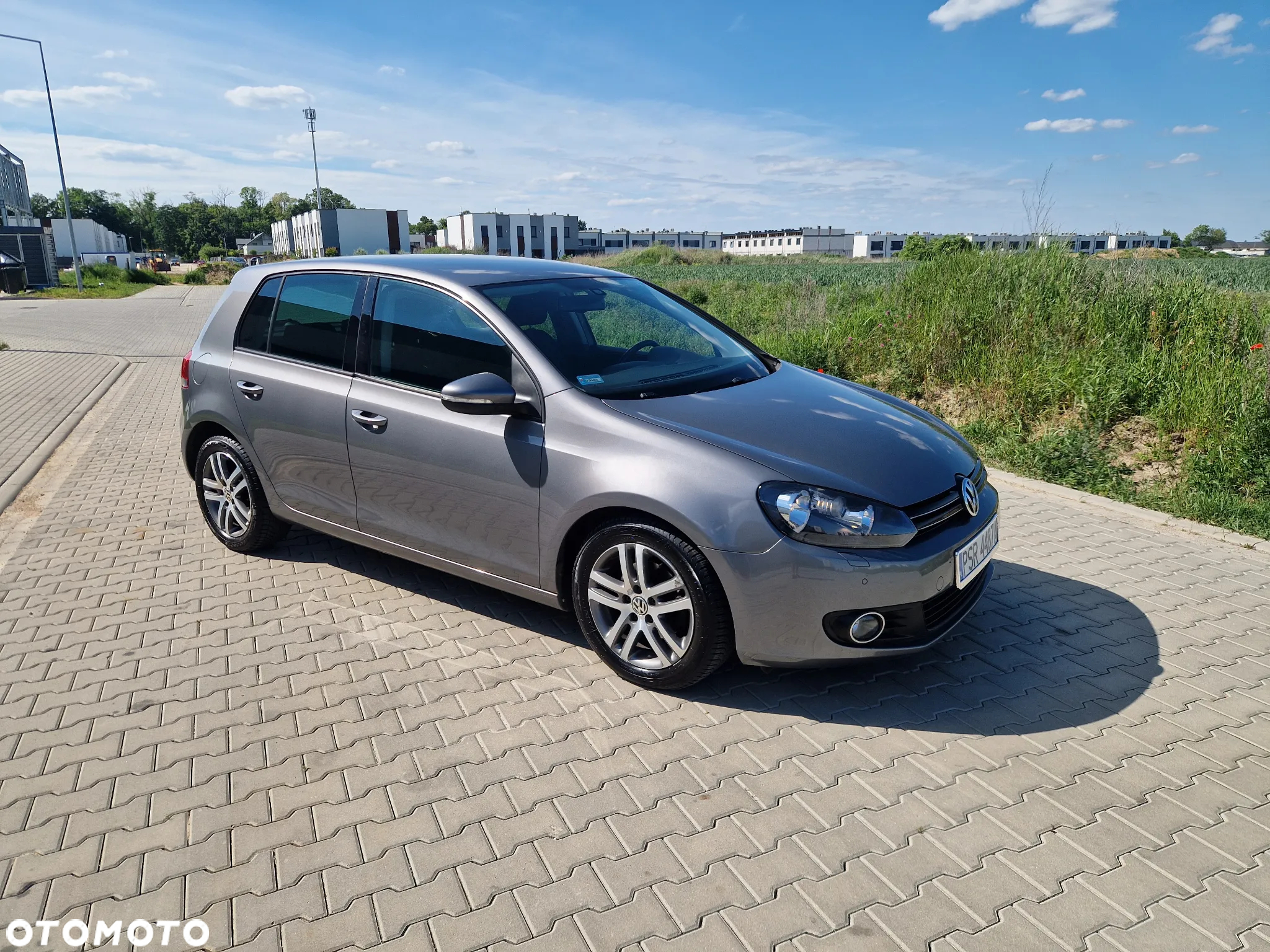 Volkswagen Golf VI 2.0 TDI Comfortline - 9