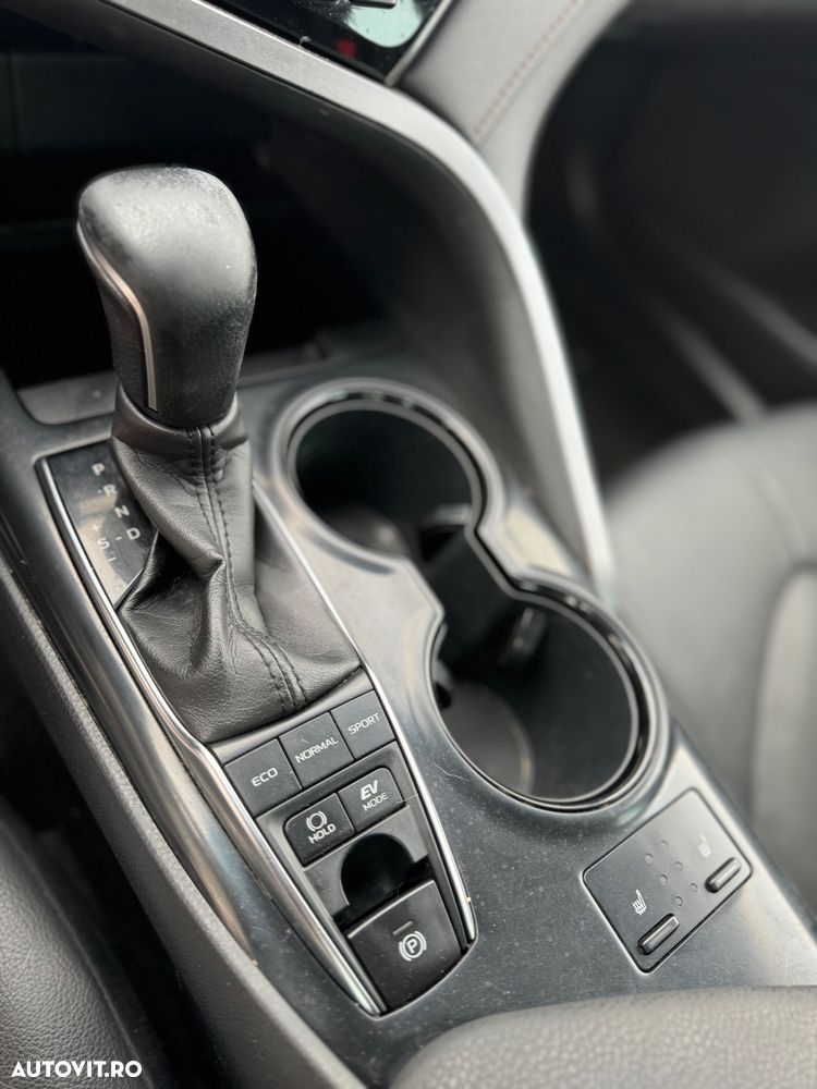 Toyota Camry Business Edition - 17