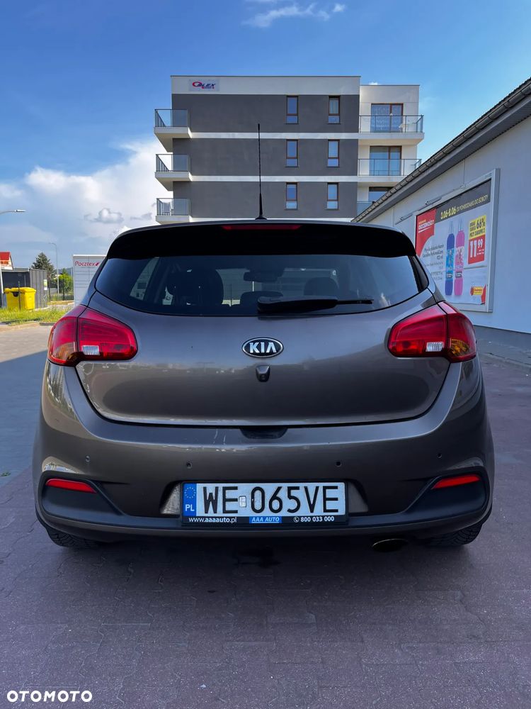 Kia Ceed Cee'd 1.6 GDI L DCT - 6