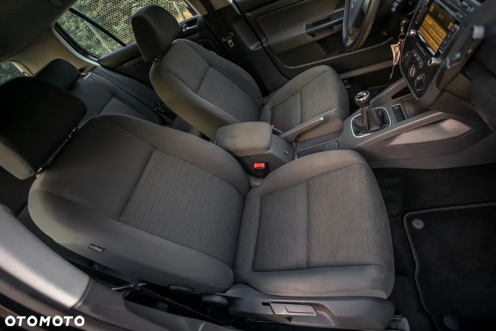 Volkswagen Golf 1.9 TDI DPF Trendline - 31