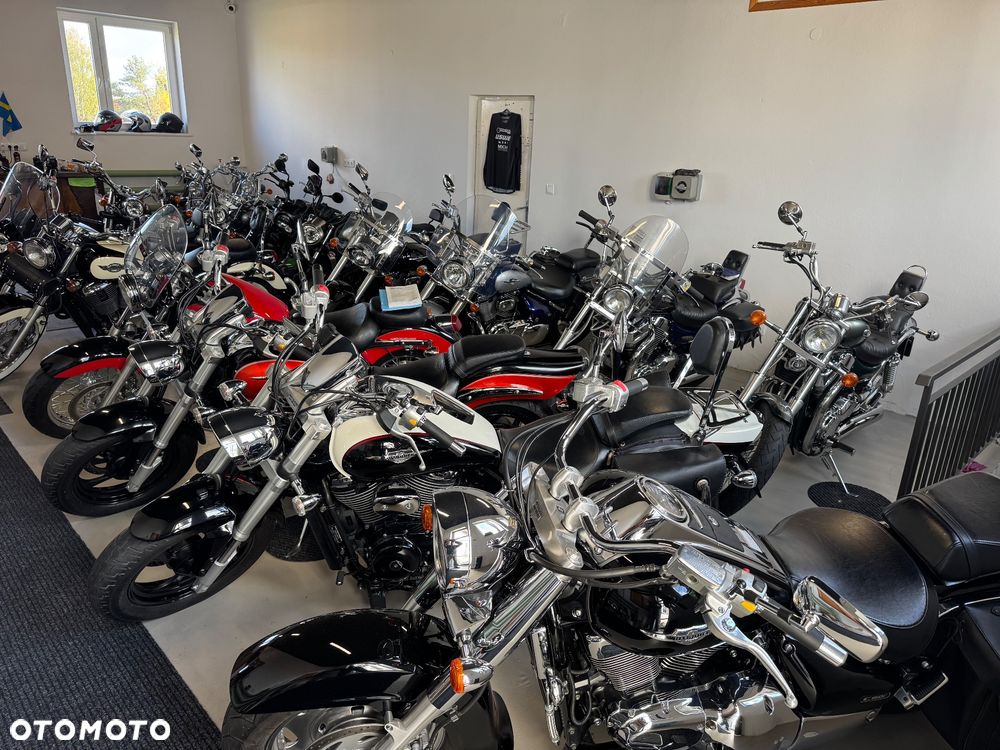 Suzuki Intruder - 27